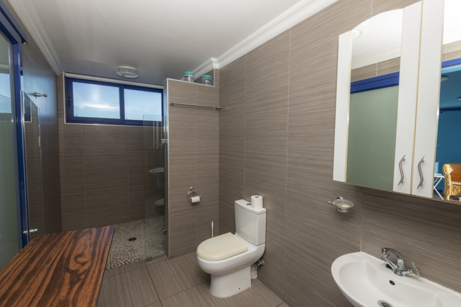 3 Bedroom Property for Sale in Paradise Beach Western Cape